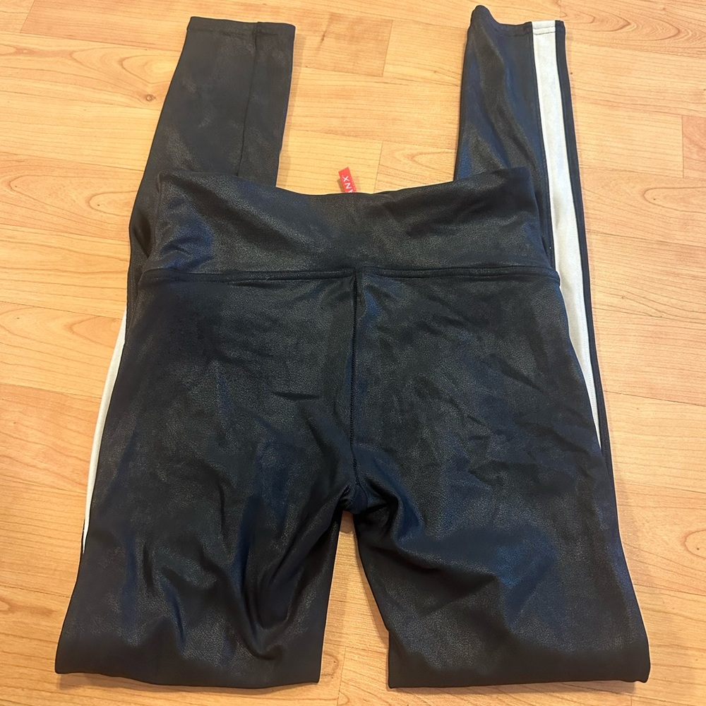 SPANX Stripe Faux Leather Leggings - Picture 3 of 3